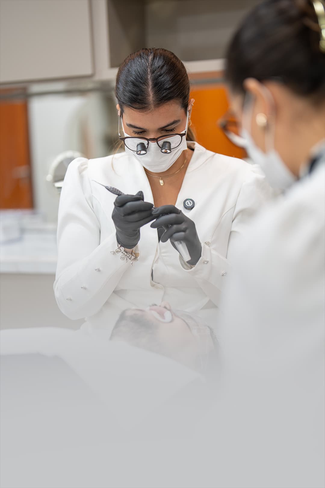 Dra. Mariana Mendes sorrindo