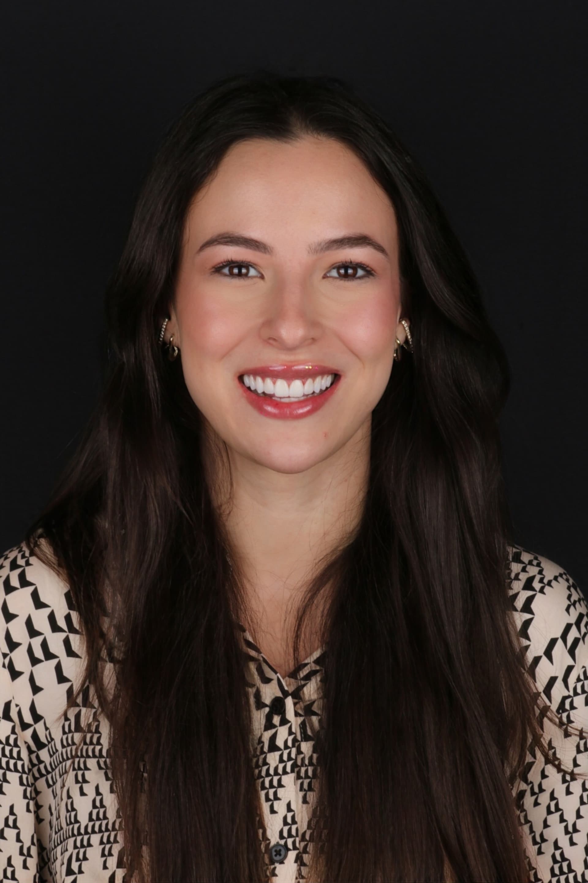 Sorriso premium com lentes de porcelana